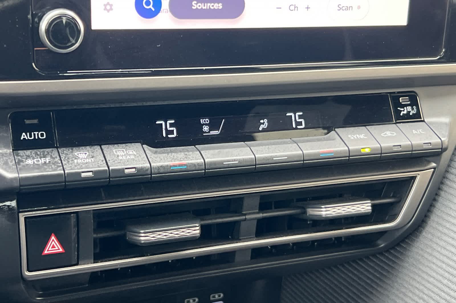 Thumbnail: 2025 Toyota Camry - 21