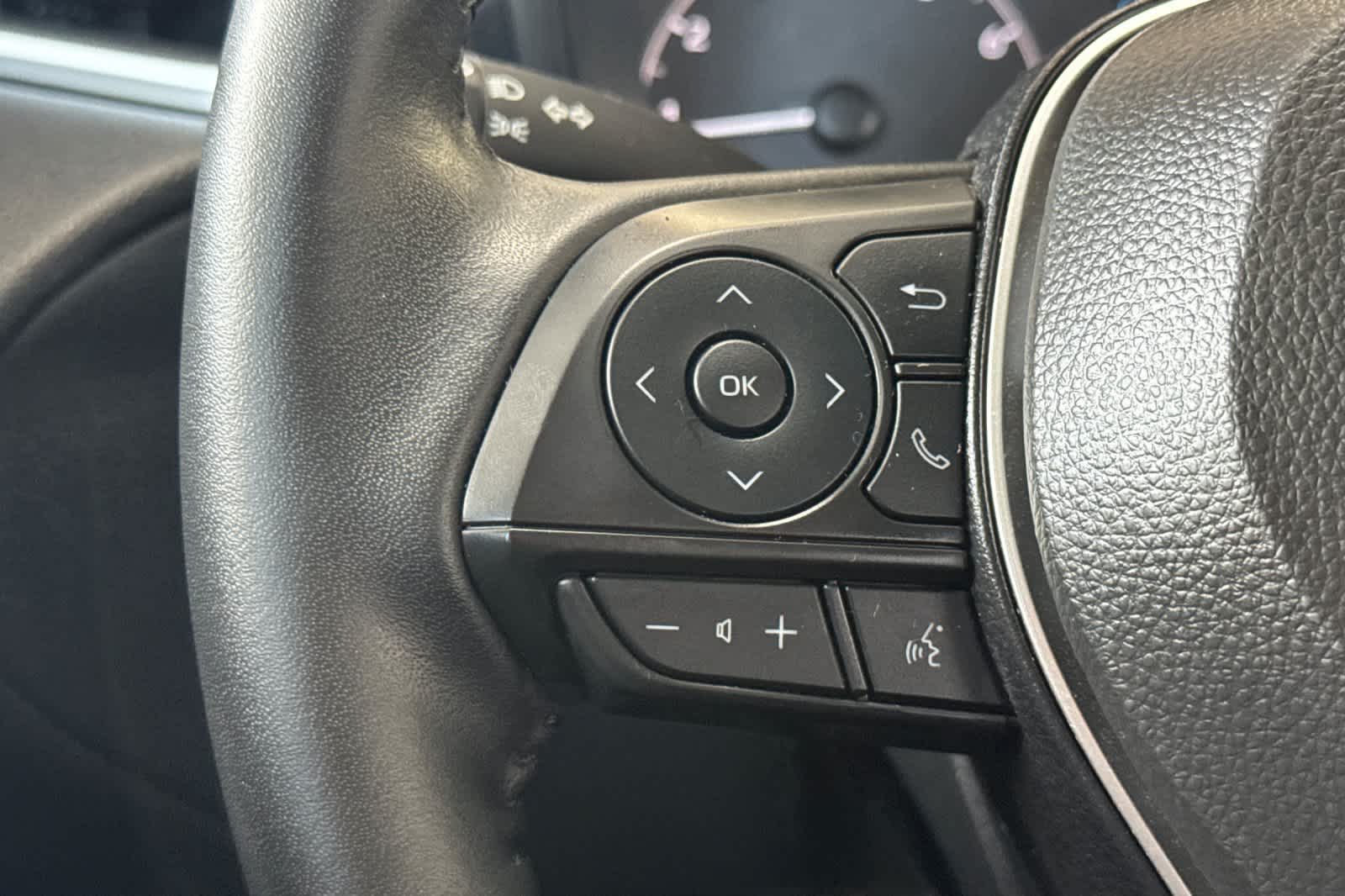 Thumbnail: 2024 Toyota Corolla Cross - 26