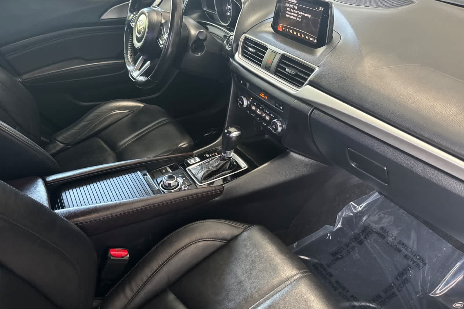 Thumbnail: 2018 Mazda Mazda3 - 15