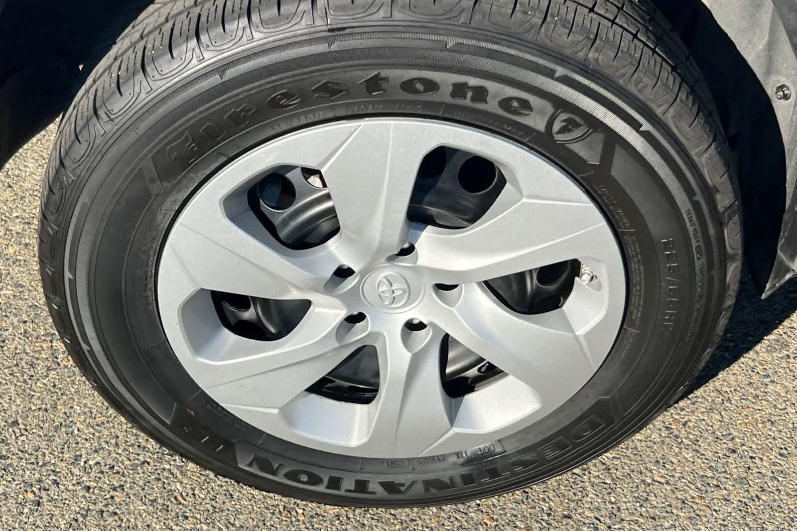 Thumbnail: 2024 Toyota RAV4 - 14