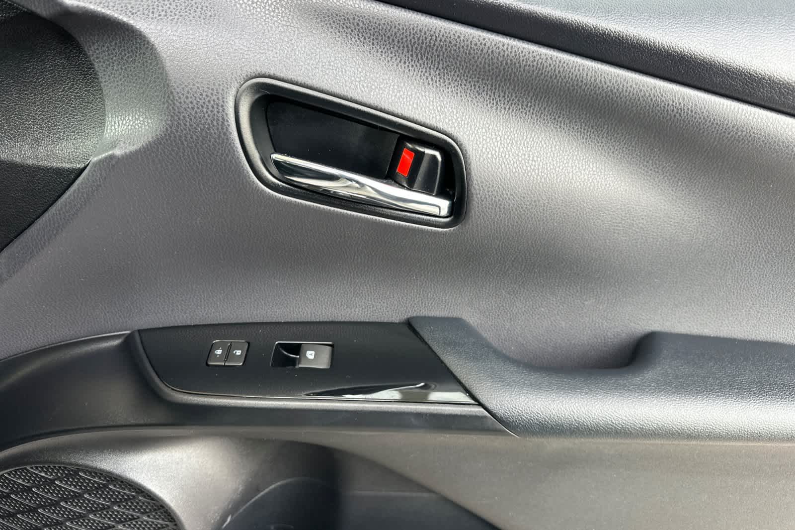 Thumbnail: 2017 Toyota Prius Prime - 19