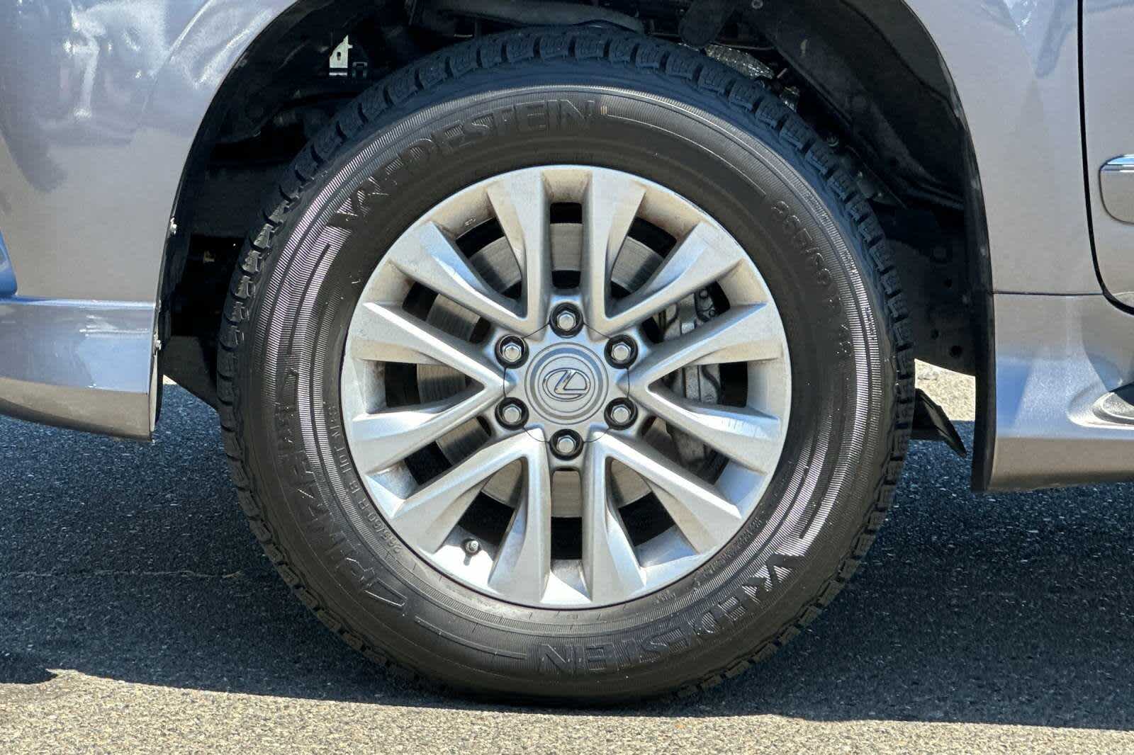 Thumbnail: 2018 Lexus GX - 32
