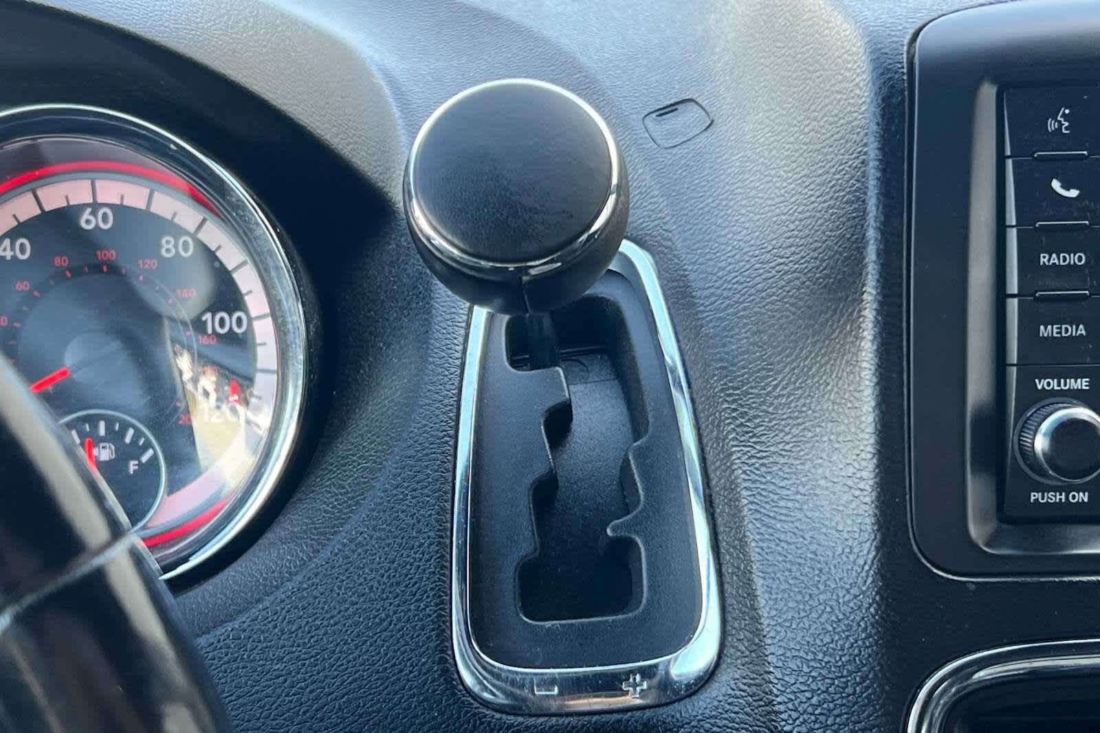 Thumbnail: 2019 Dodge Grand Caravan - 24