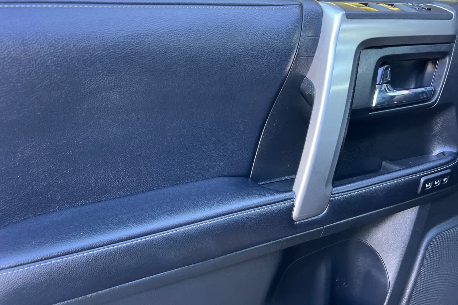 Thumbnail: 2018 Toyota 4Runner - 12