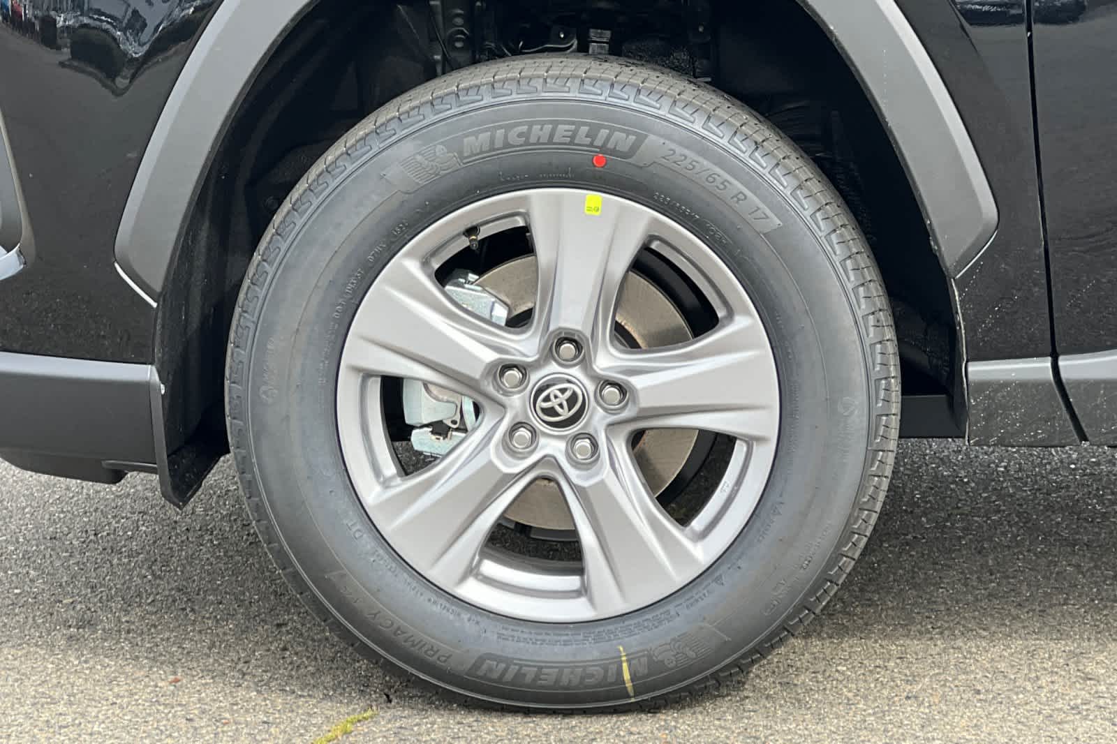 Thumbnail: 2025 Toyota RAV4 - 29