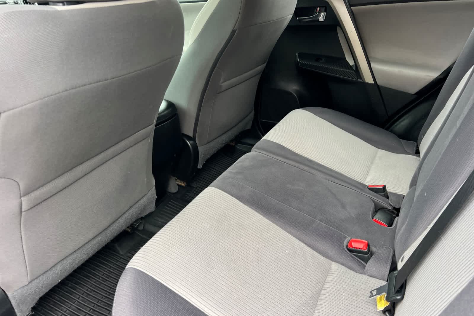 Thumbnail: 2014 Toyota RAV4 - 4