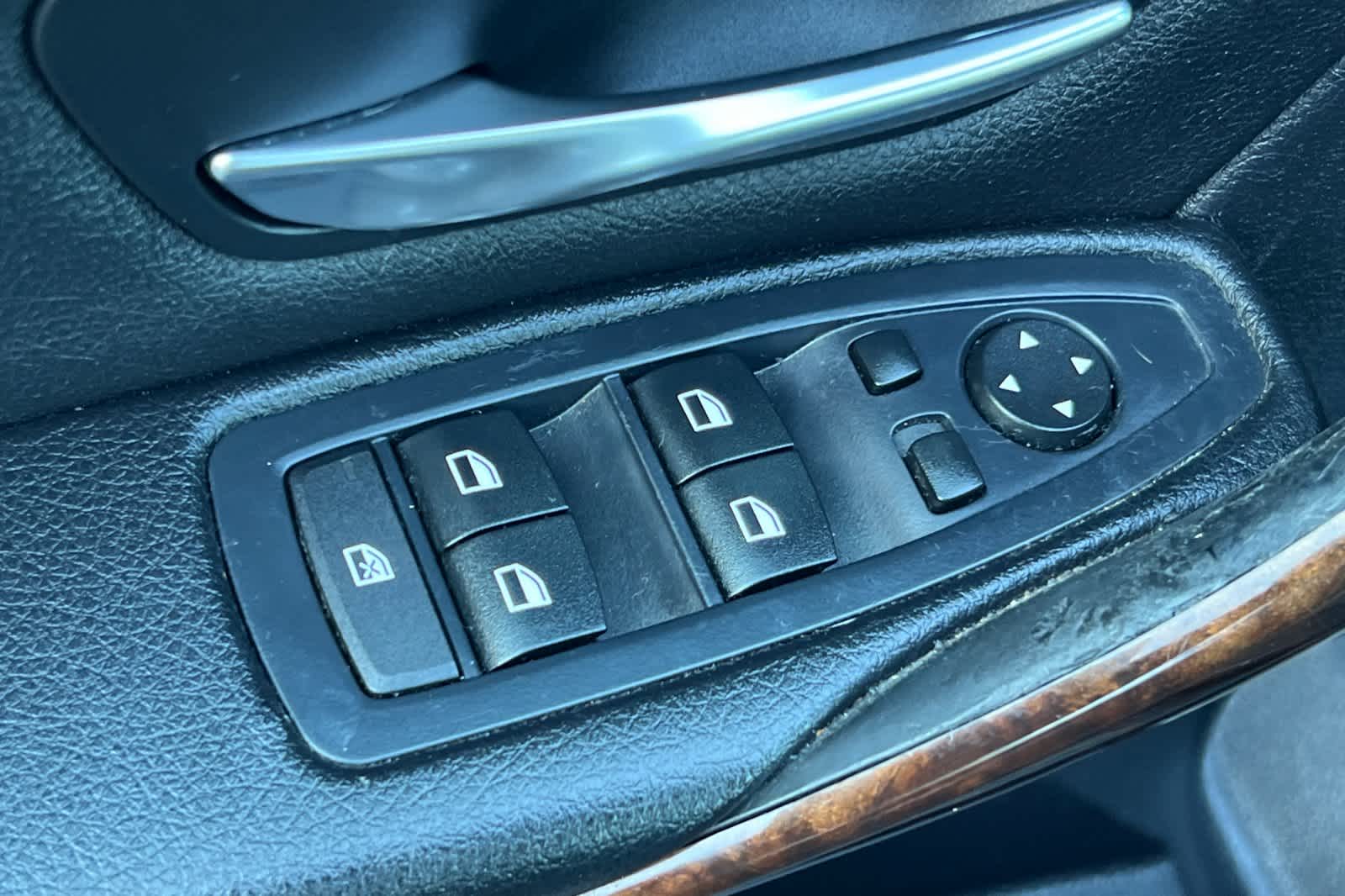 Thumbnail: 2014 BMW 3 Series - 12