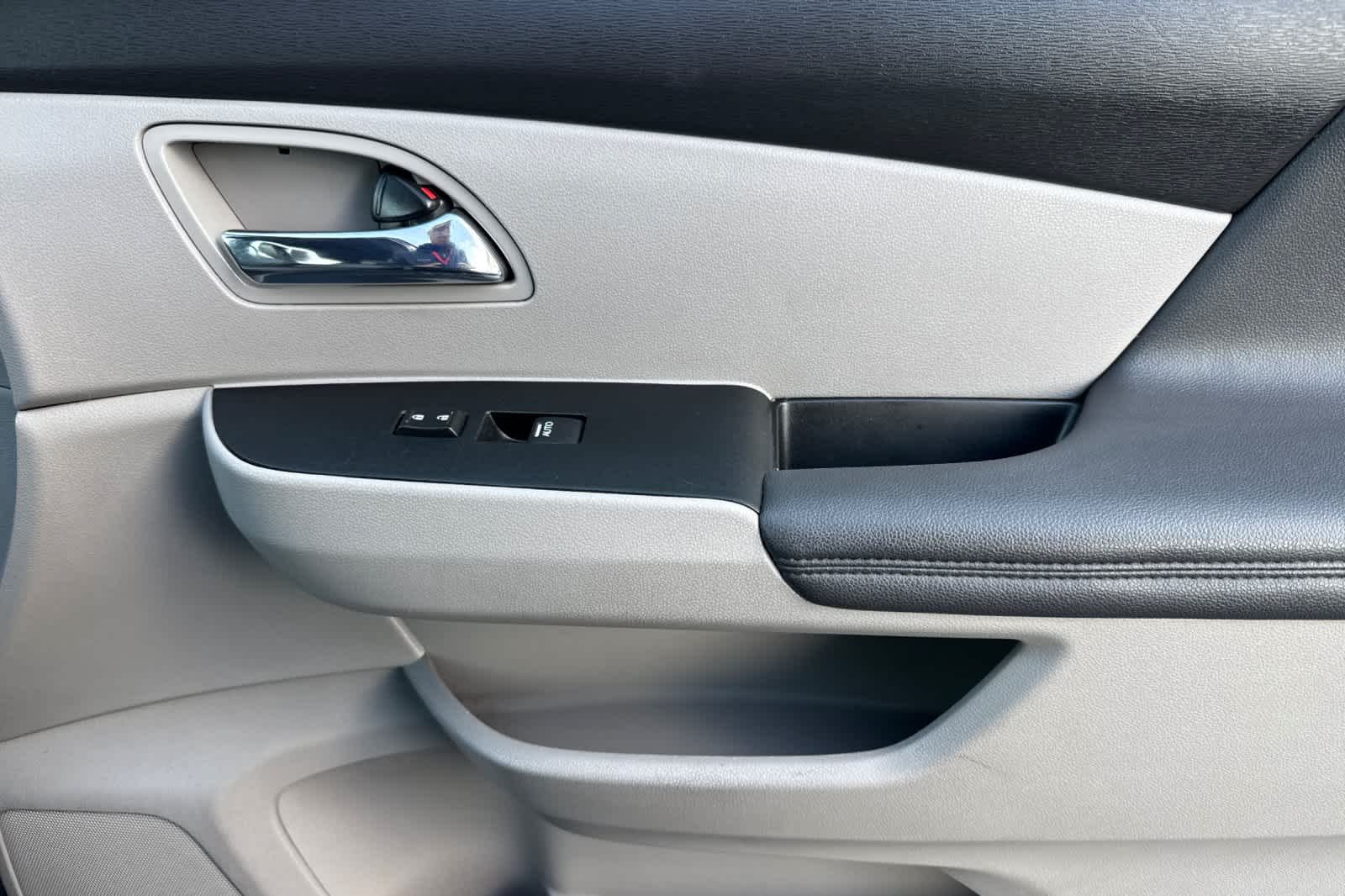 Thumbnail: 2014 Honda Odyssey - 20