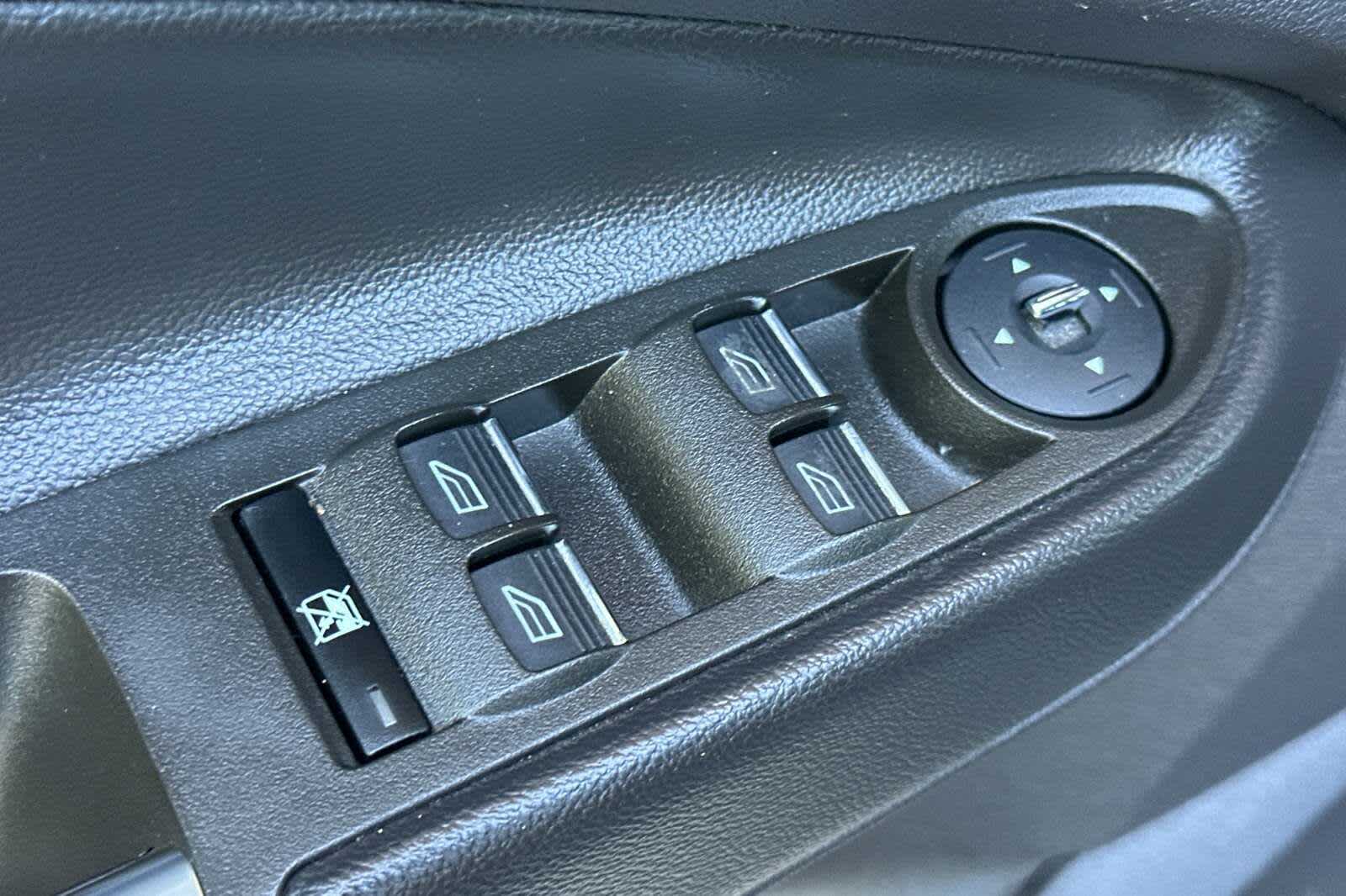Thumbnail: 2014 Ford Escape - 13