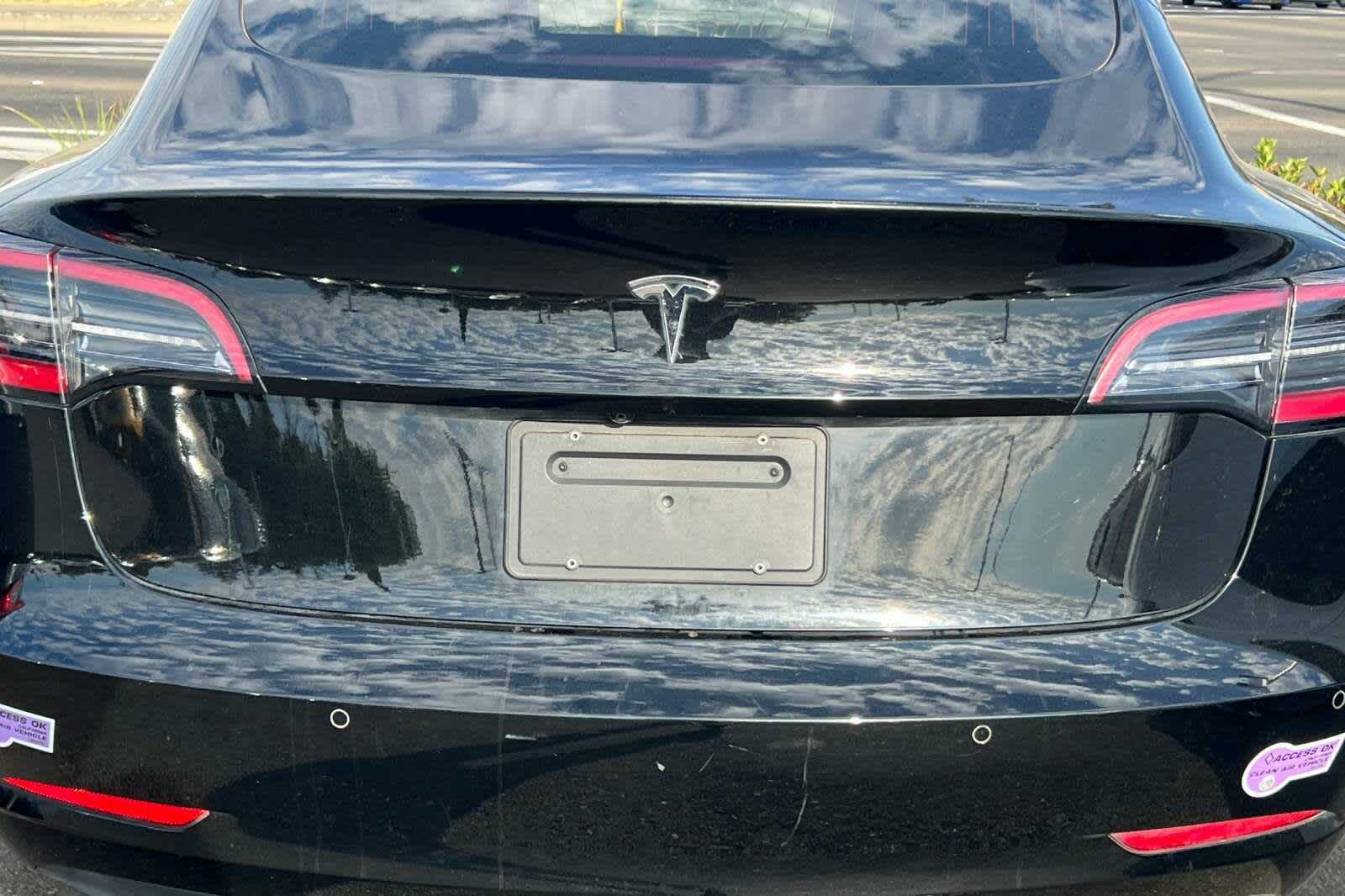 Thumbnail: 2019 Tesla Model 3 - 14