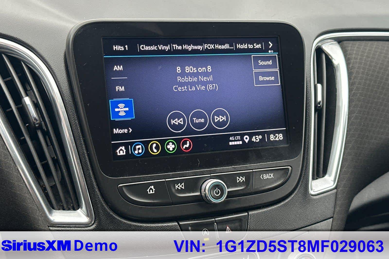 Thumbnail: 2021 Chevrolet Malibu - 32