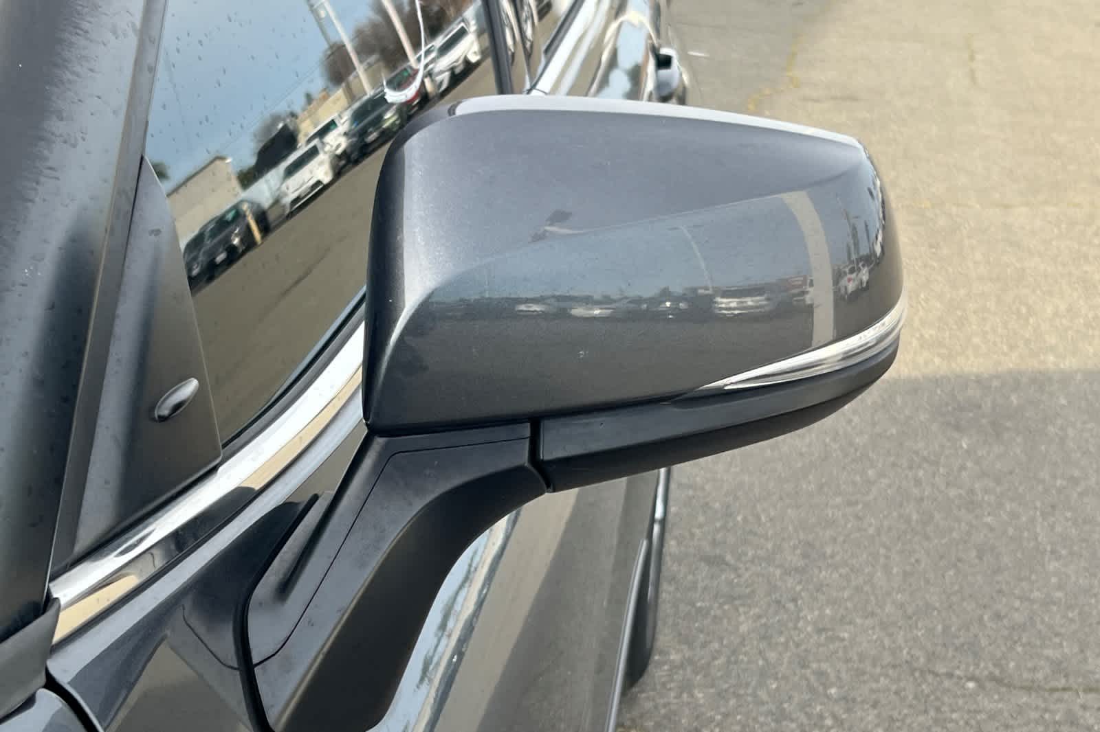 Thumbnail: 2020 Toyota Highlander - 21