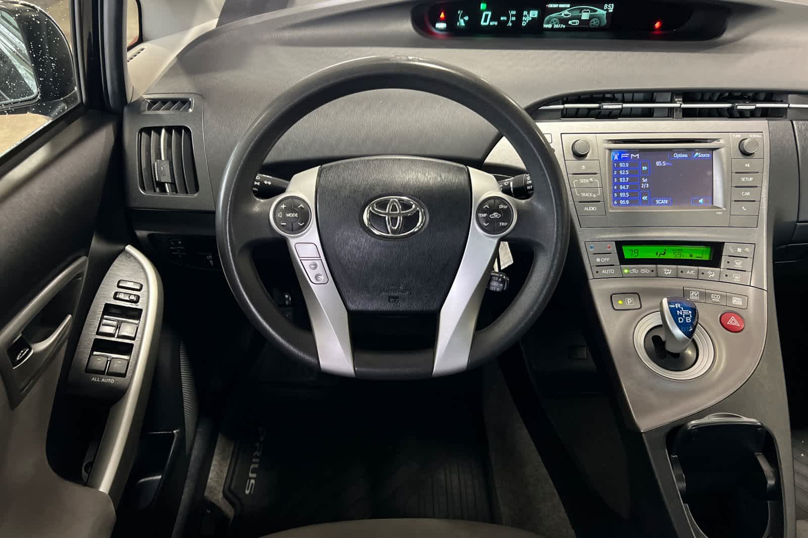 Thumbnail: 2015 Toyota Prius - 14