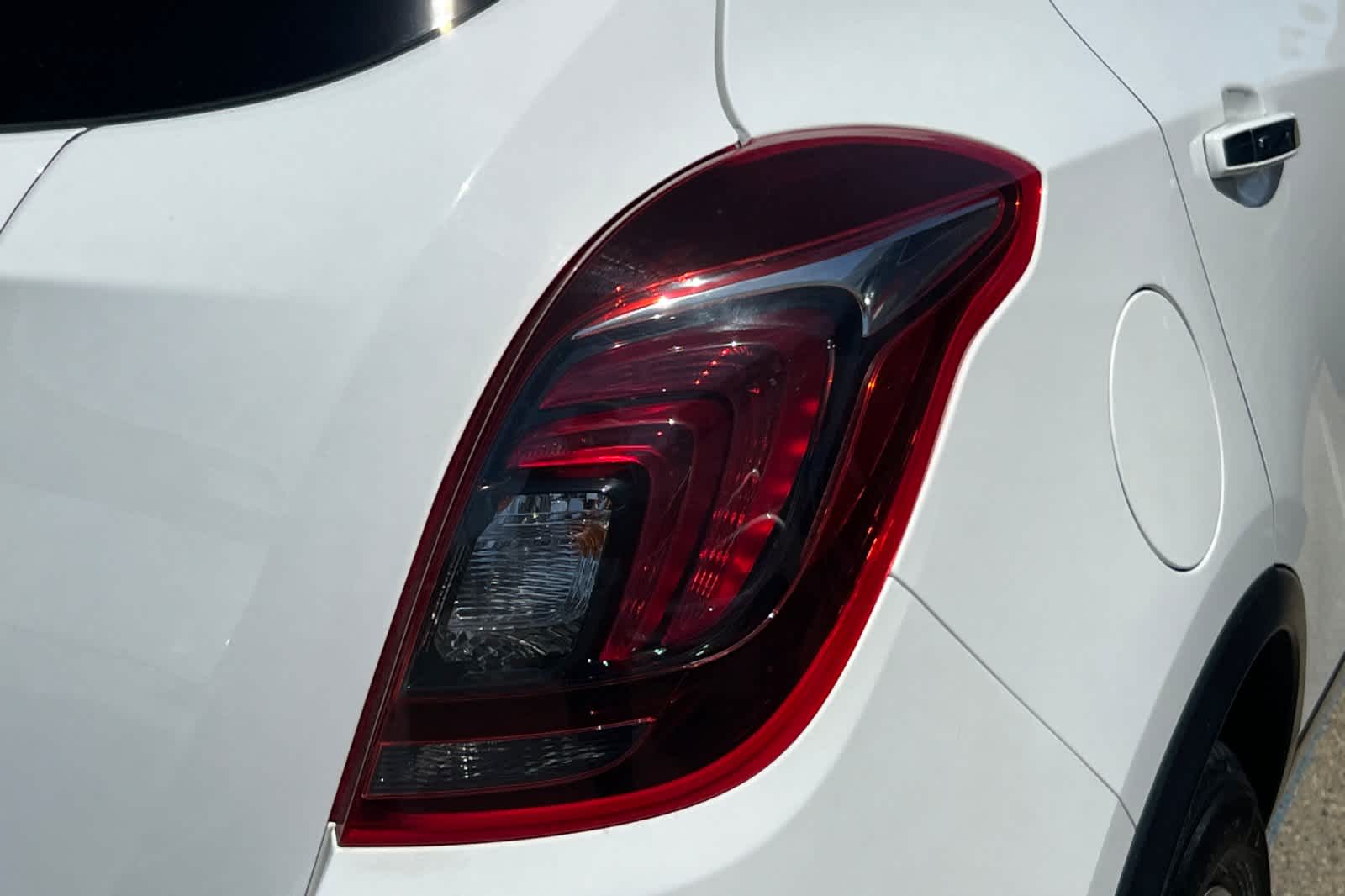 Thumbnail: 2019 Buick Encore - 18