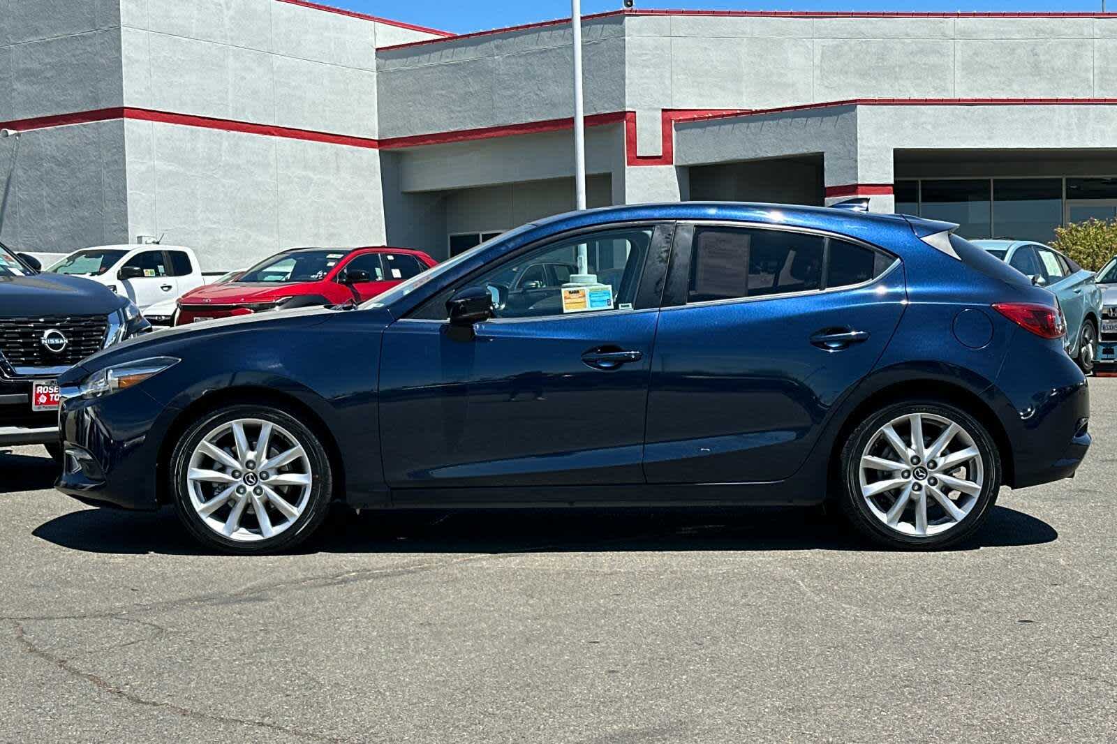 Thumbnail: 2017 Mazda Mazda3 - 9