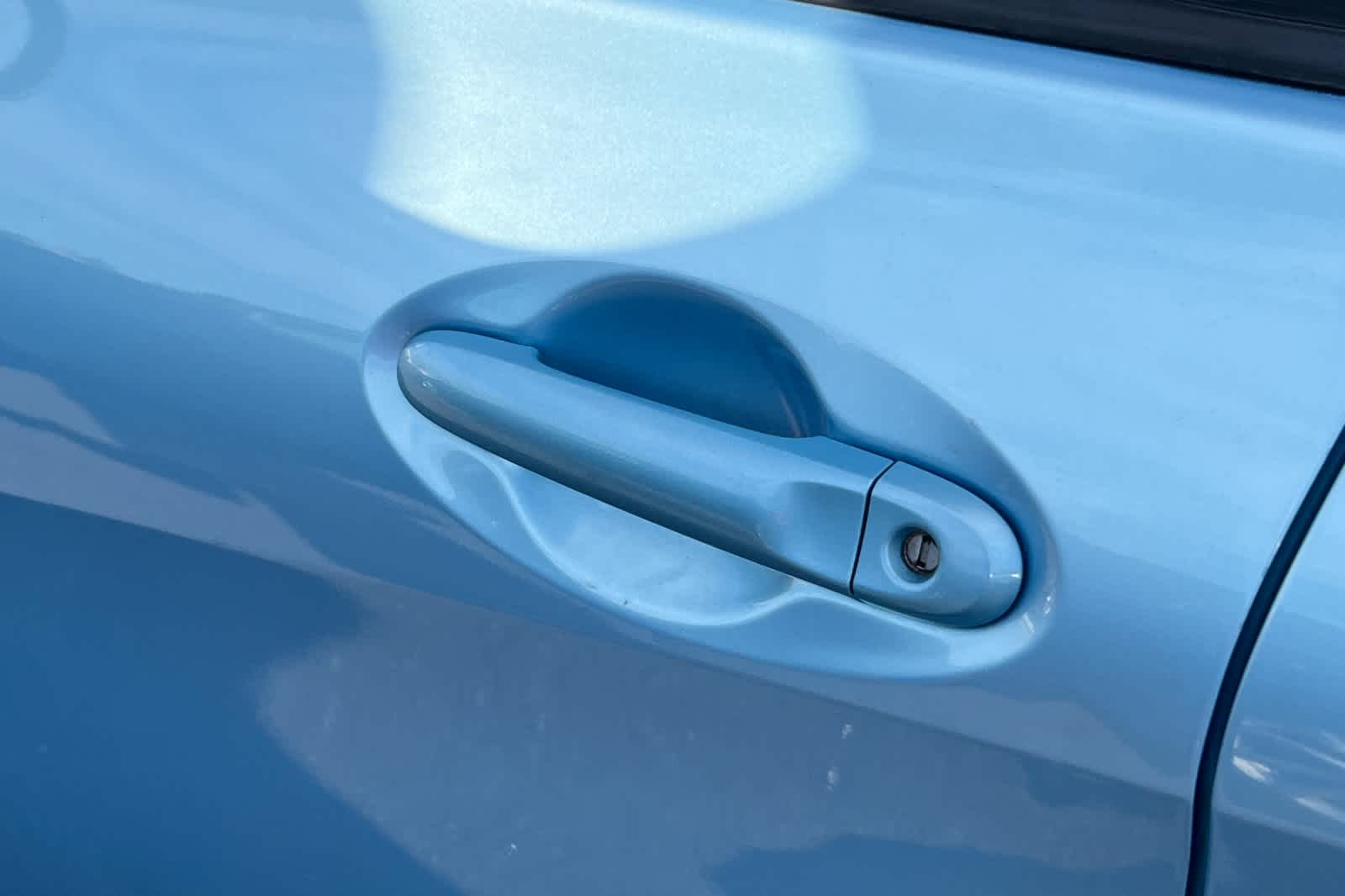 Thumbnail: 2014 Nissan Versa Note - 18