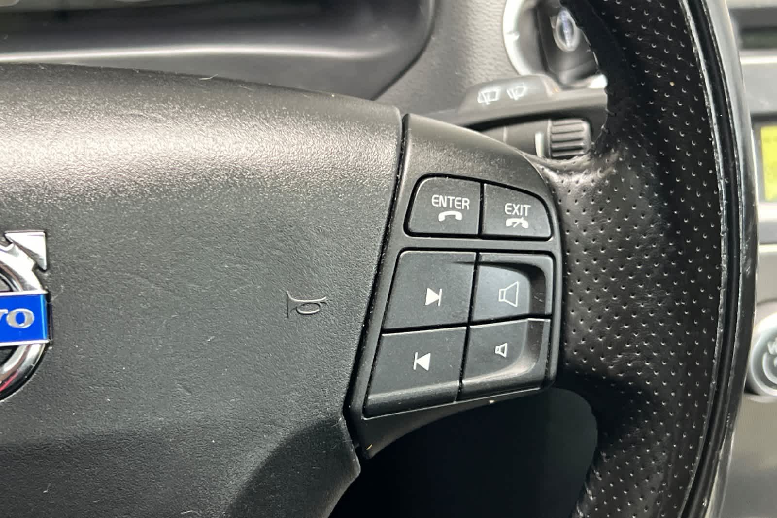 Thumbnail: 2011 Volvo C30 - 24