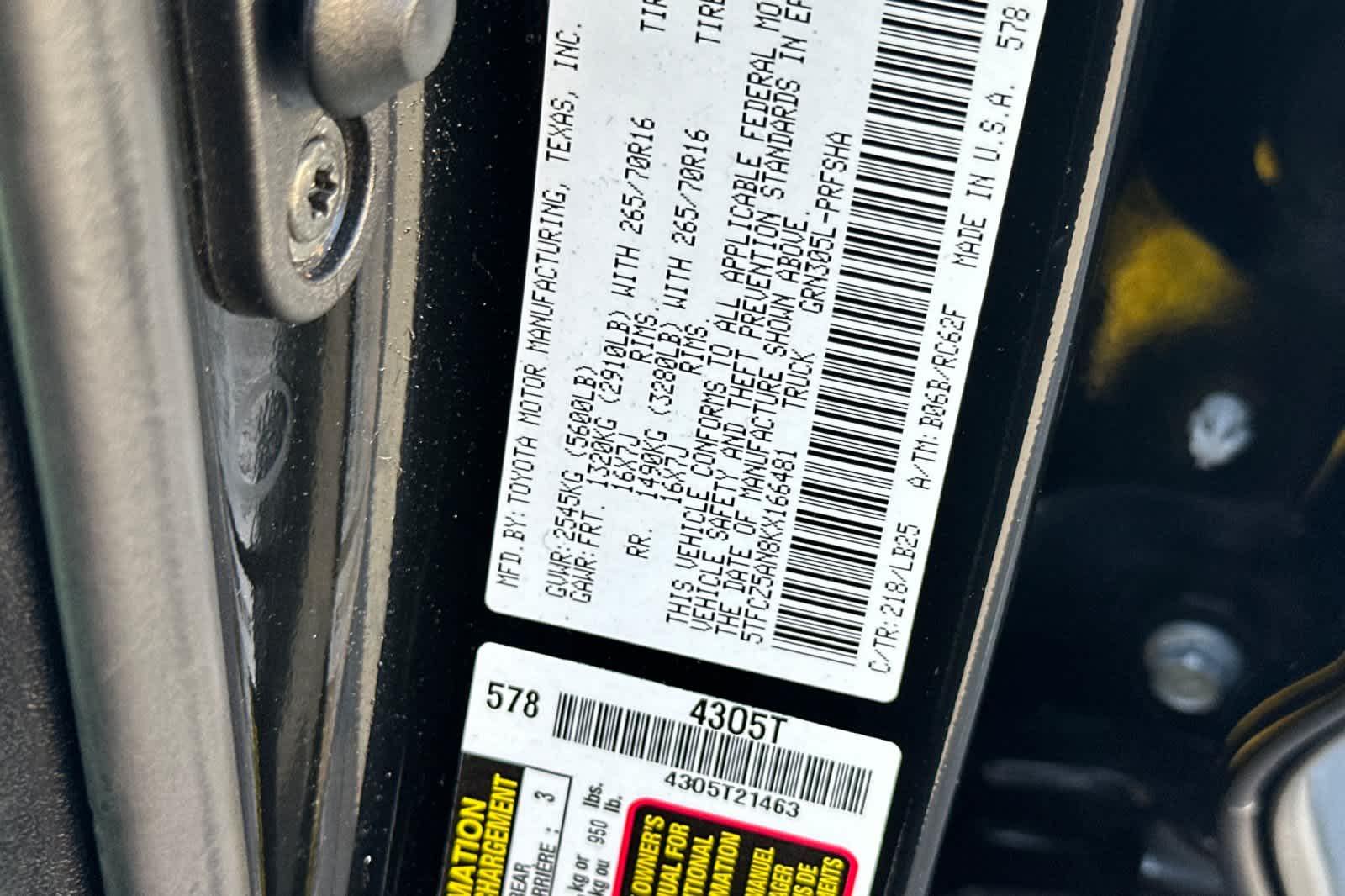 Thumbnail: 2019 Toyota Tacoma - 32