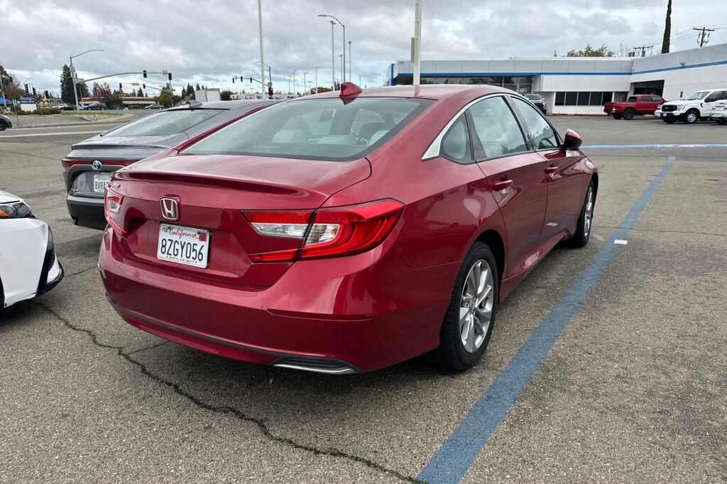 Used 2018 Honda Accord LX Sedan