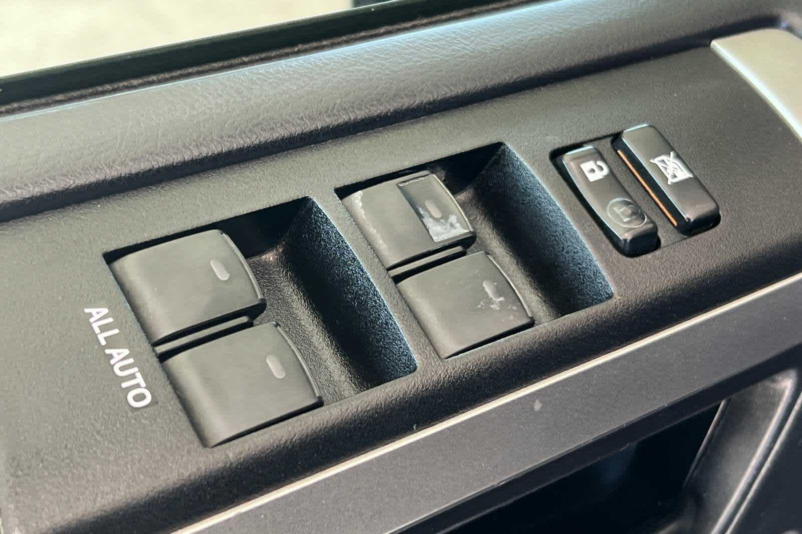 2011 Toyota 4Runner SR5 13
