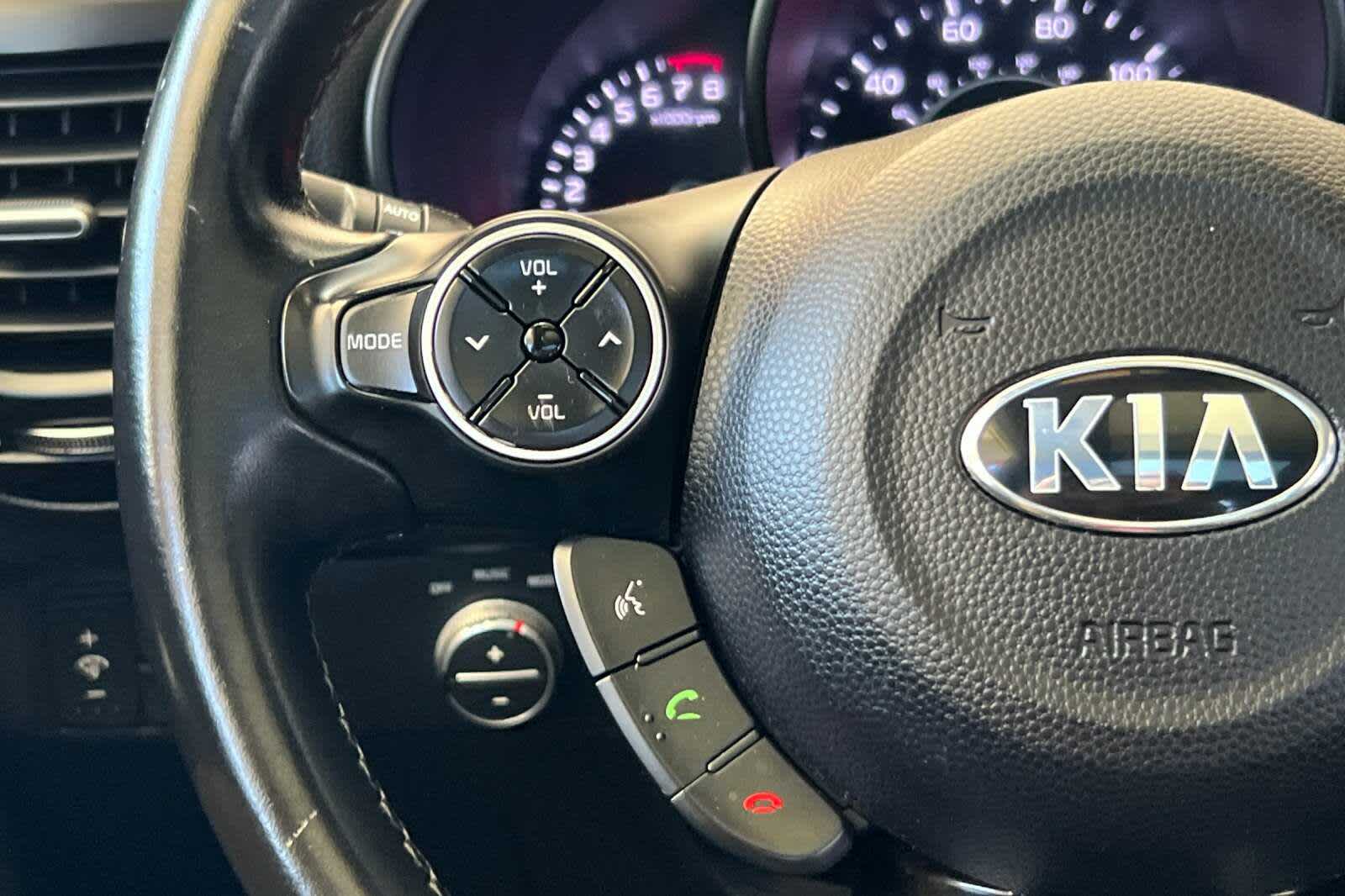 Thumbnail: 2015 Kia Soul - 25