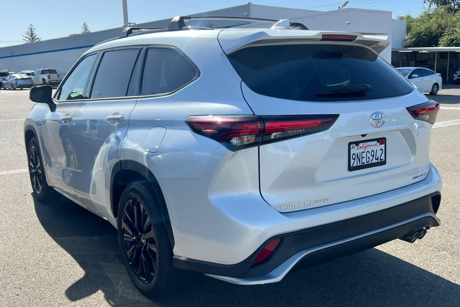 Thumbnail: 2024 Toyota Highlander - 6