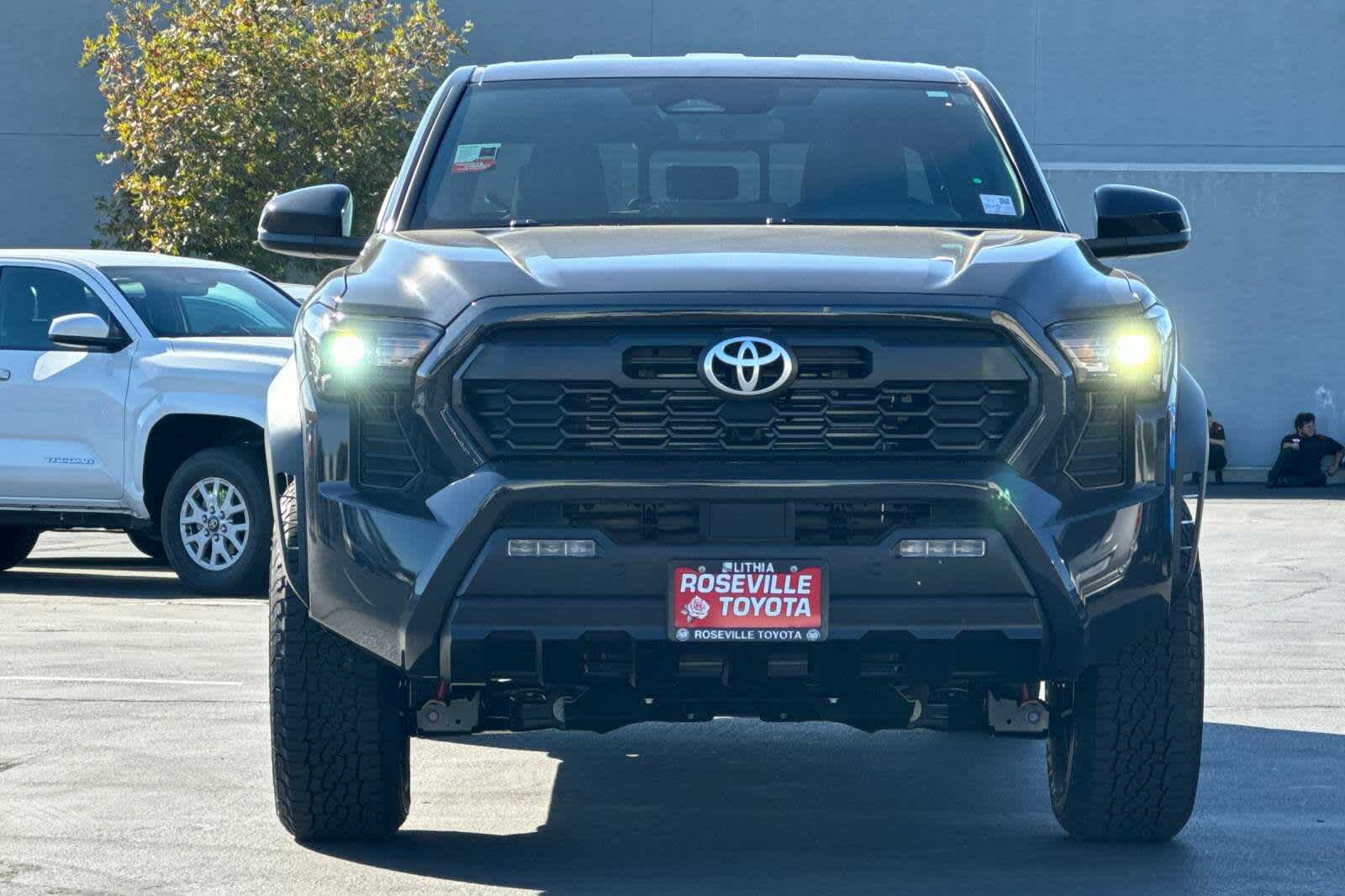 2024 Toyota Tacoma TRD Off-Road 10