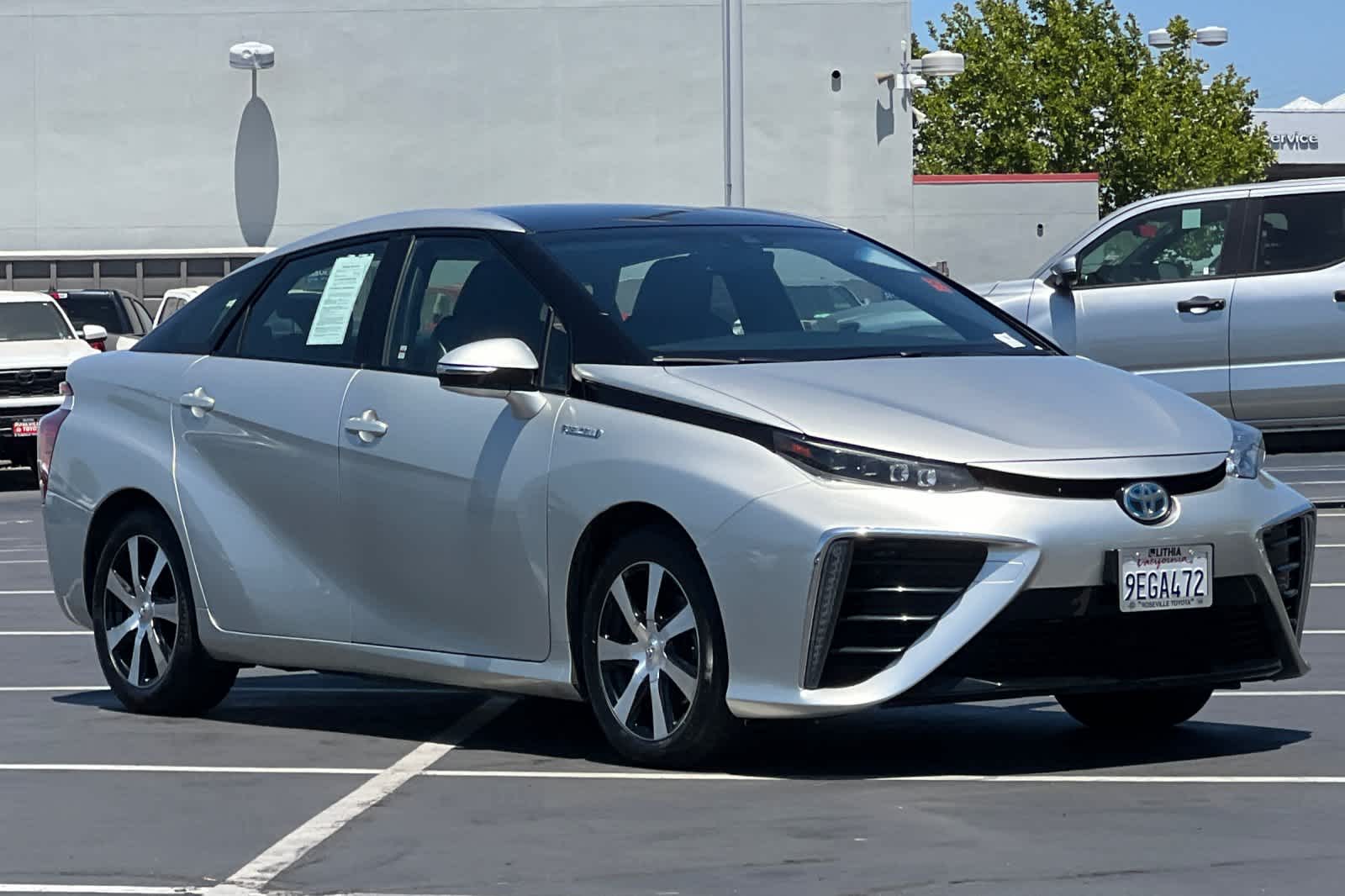 Thumbnail: 2017 Toyota Mirai - 5