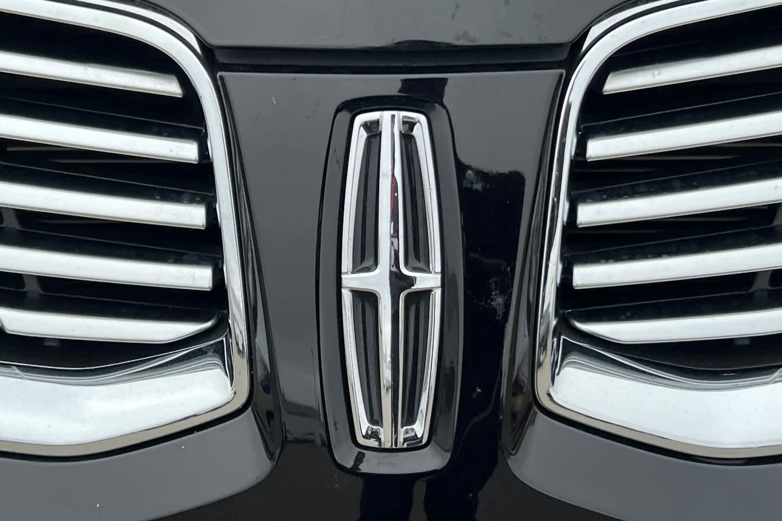 Thumbnail: 2018 Lincoln MKX - 10