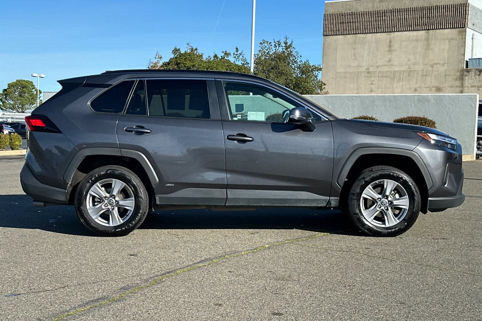 Thumbnail: 2023 Toyota RAV4 - 6