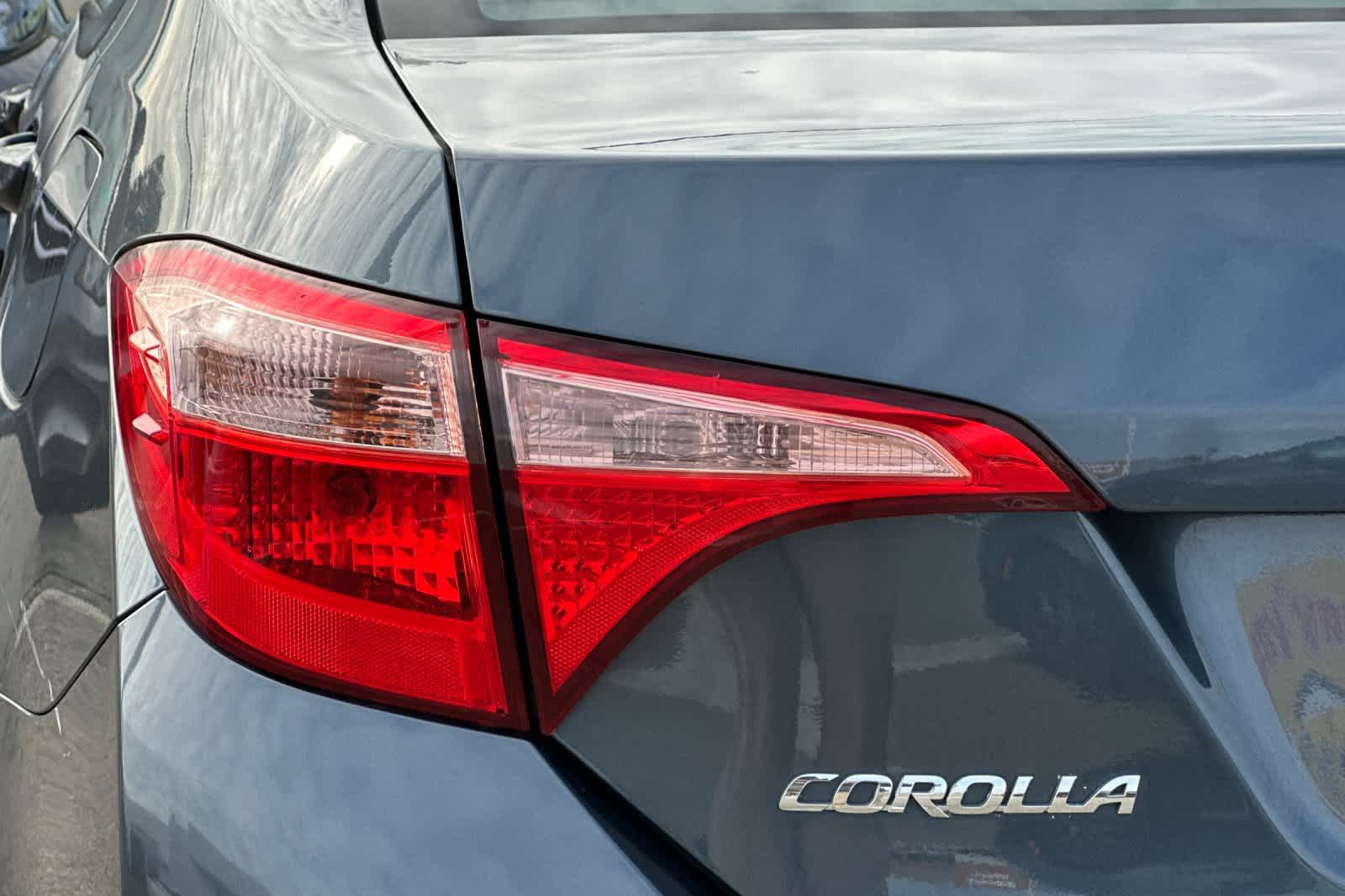 Thumbnail: 2018 Toyota Corolla - 15