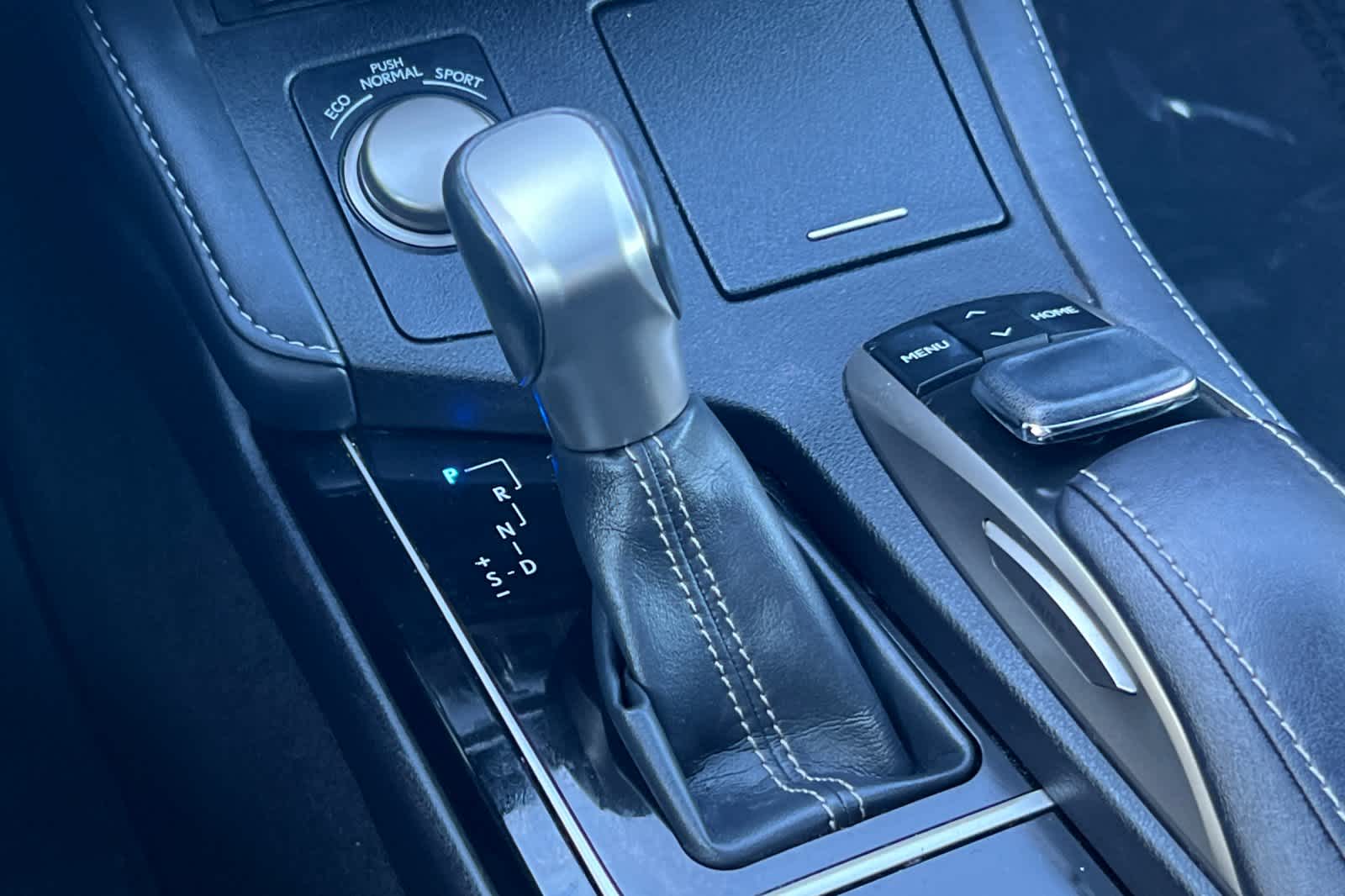 Thumbnail: 2016 Lexus ES - 23