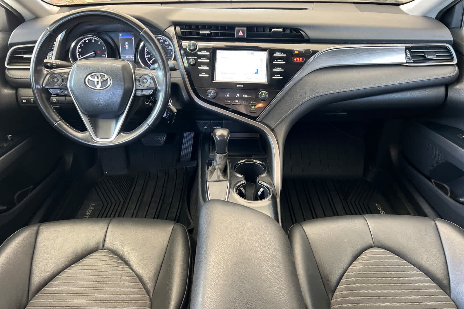 Thumbnail: 2020 Toyota Camry - 3