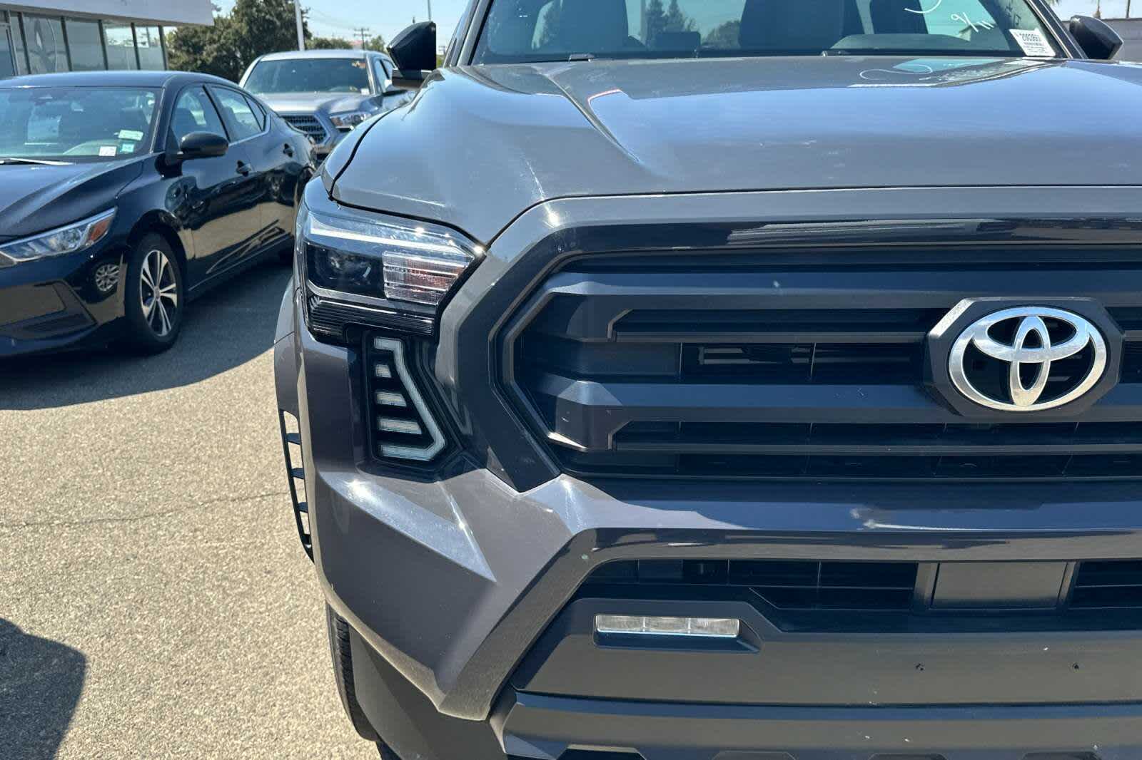 Thumbnail: 2024 Toyota Tacoma - 8