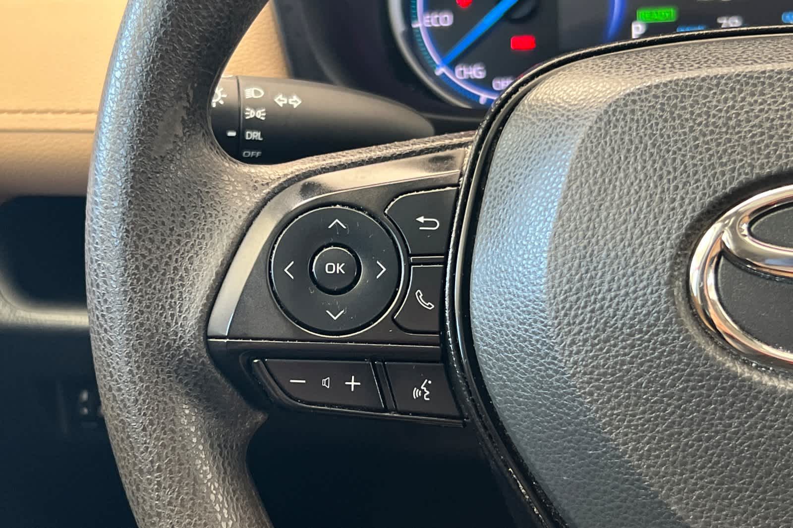 Thumbnail: 2023 Toyota RAV4 - 25