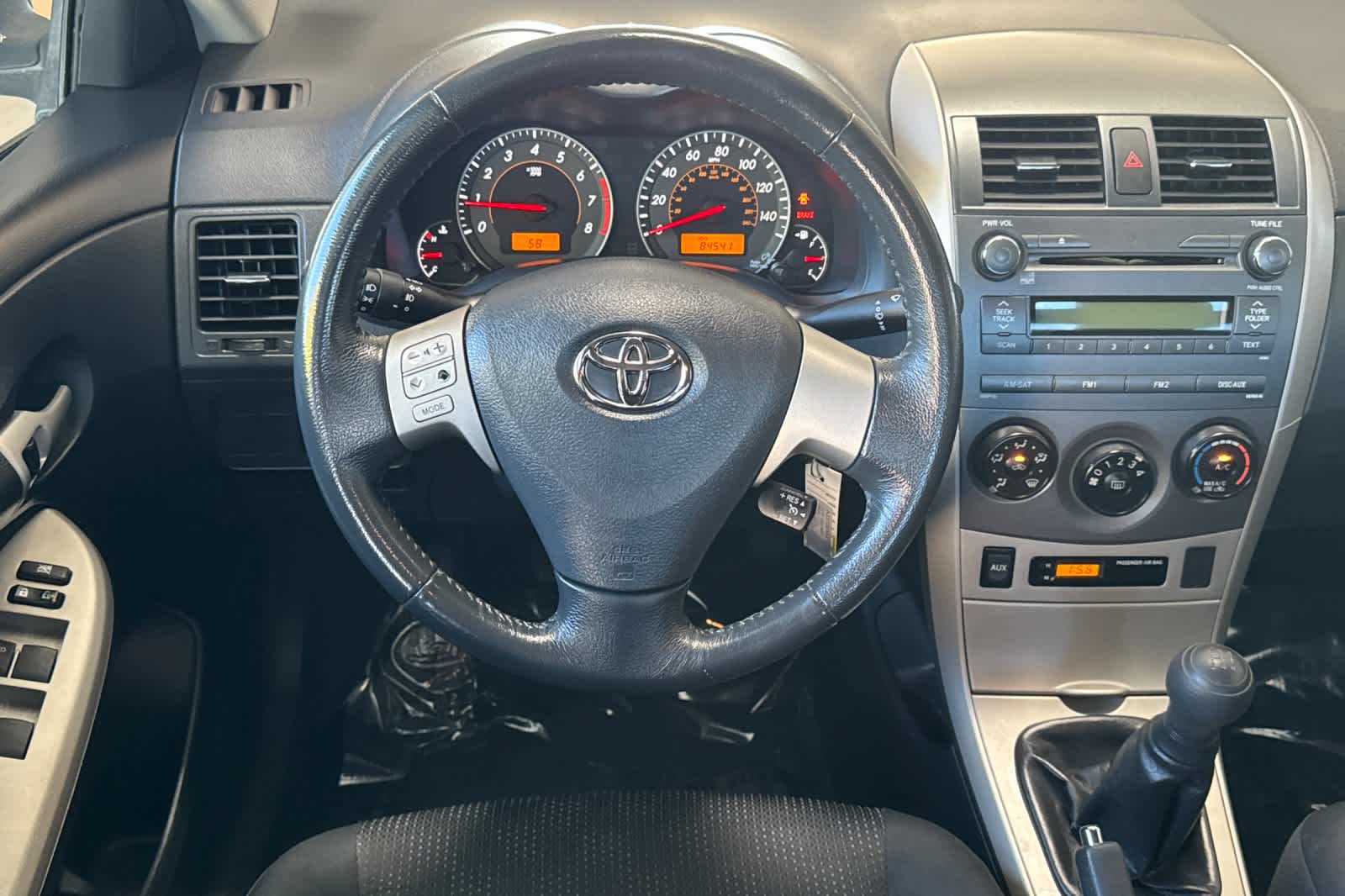 Thumbnail: 2010 Toyota Corolla - 14