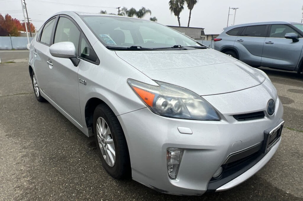 Used 2012 Toyota Prius Plug-in Advanced Hatchback