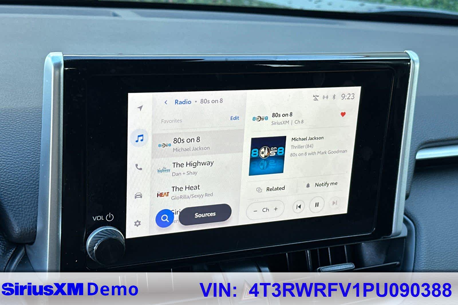 Thumbnail: 2023 Toyota RAV4 - 33