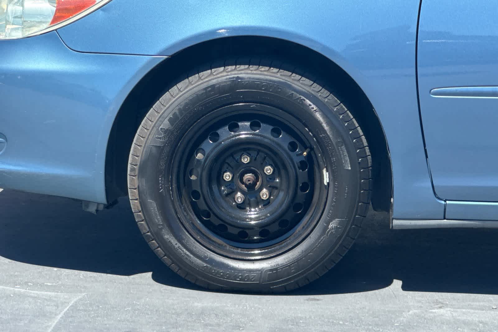 Thumbnail: 2003 Toyota Camry - 27