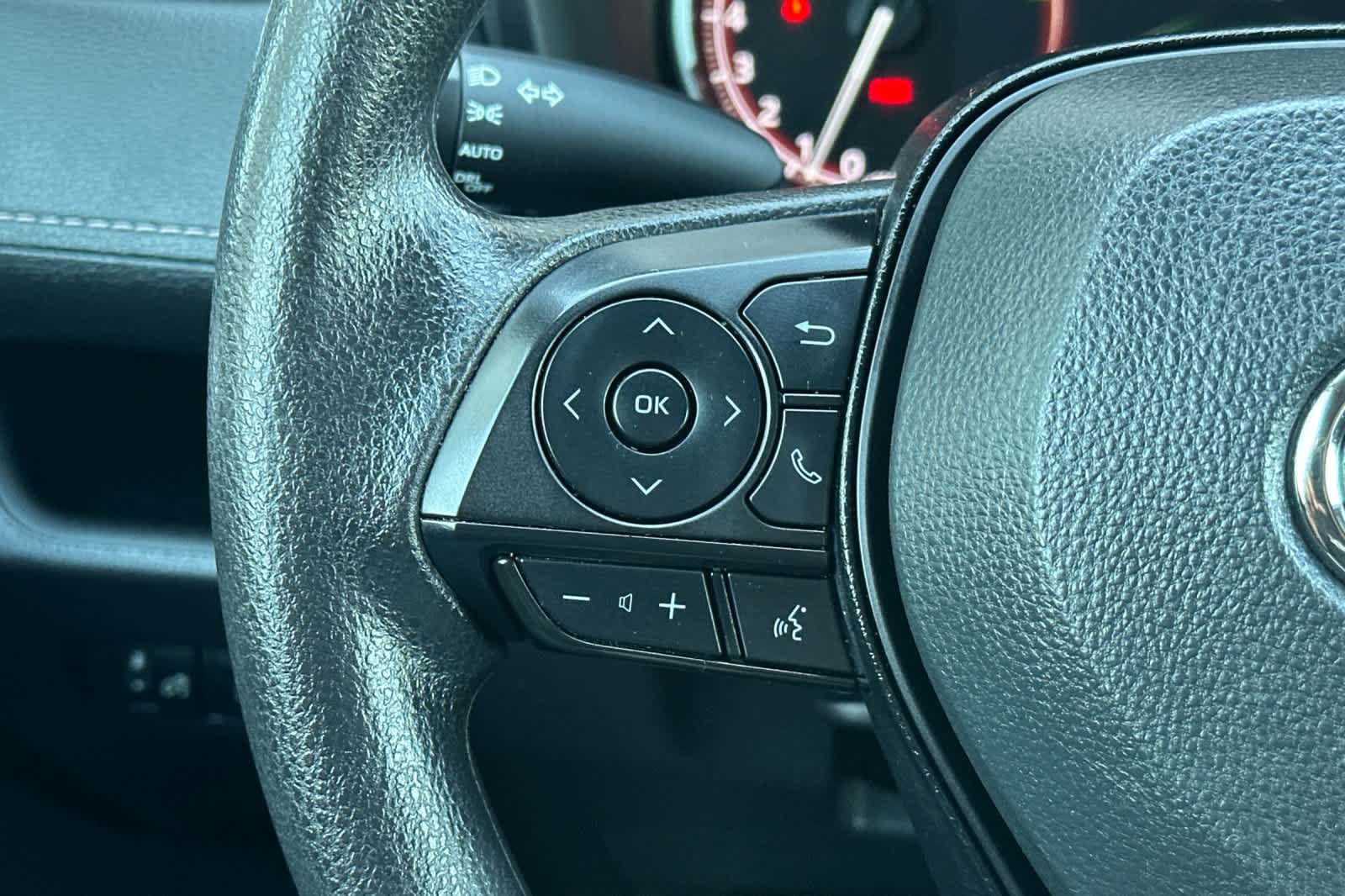 Thumbnail: 2025 Toyota RAV4 - 26