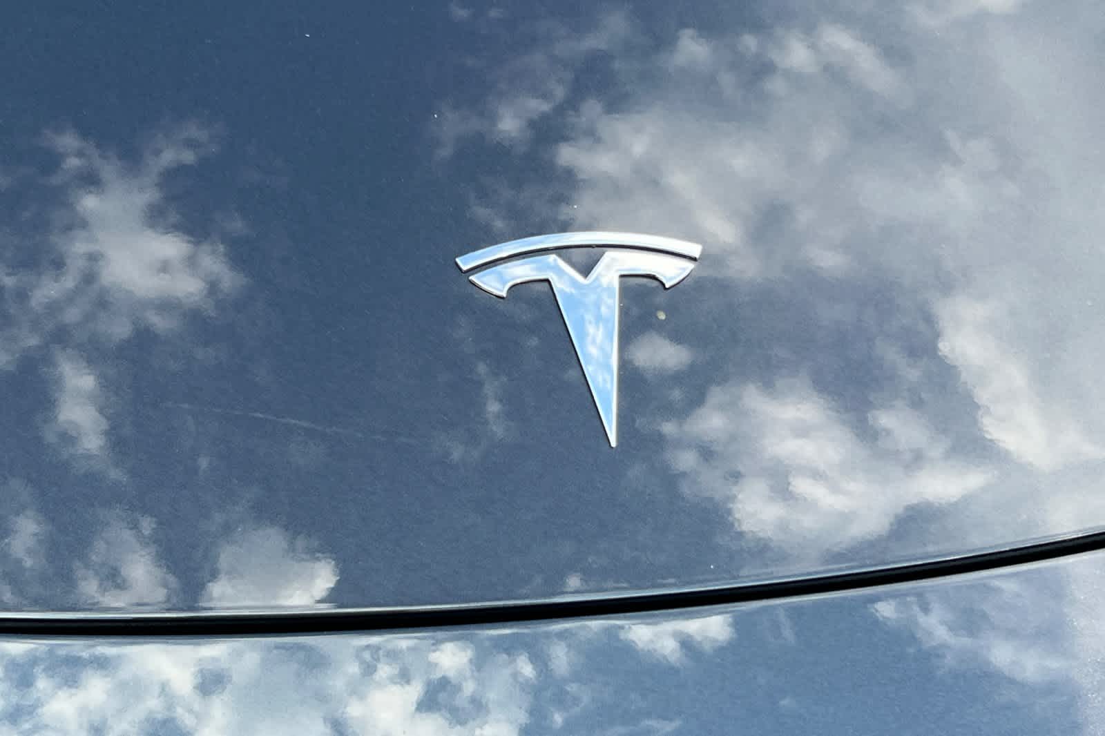 Thumbnail: 2025 Tesla Model Y - 10