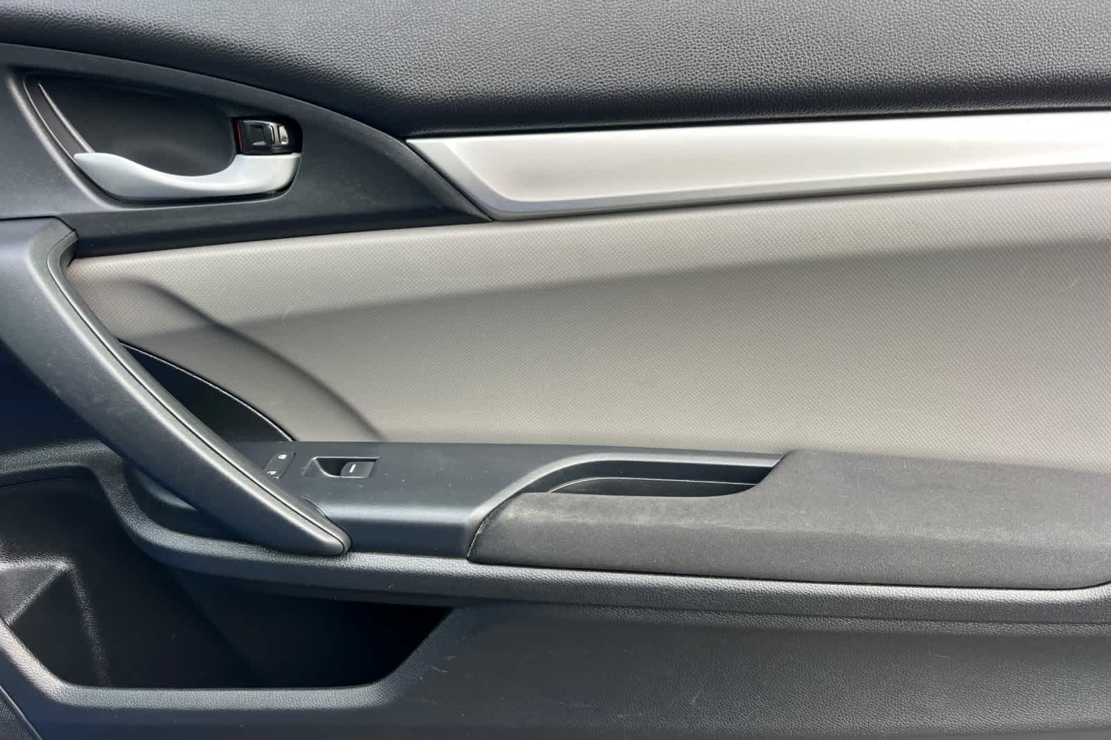 Thumbnail: 2017 Honda Civic - 17