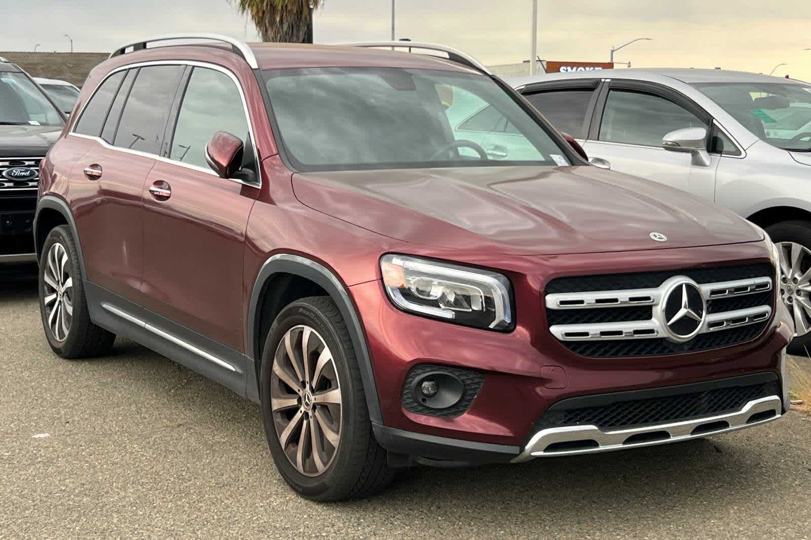 Thumbnail: 2021 Mercedes-Benz GLB - 3