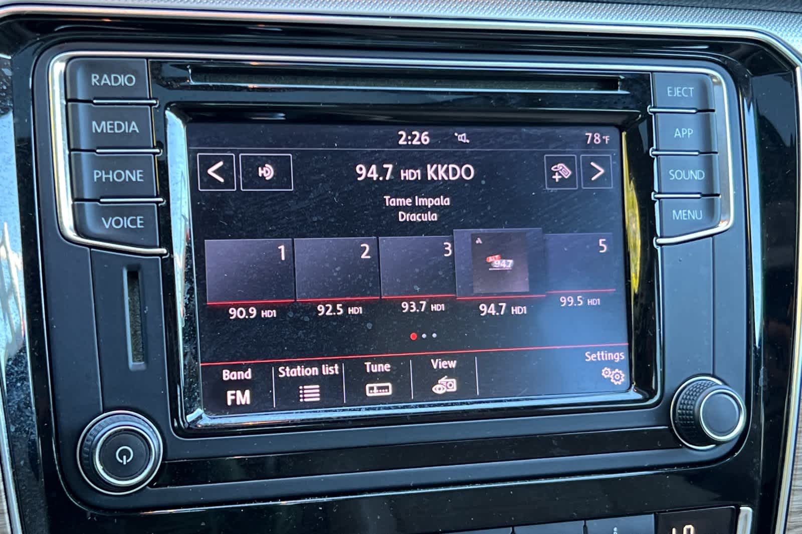 Thumbnail: 2018 Volkswagen Passat - 19