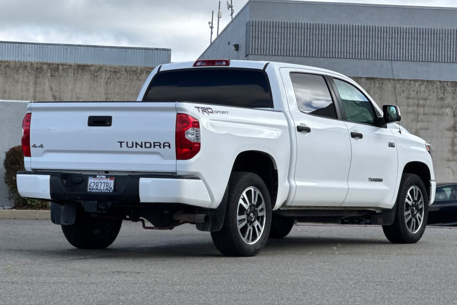 Thumbnail: 2019 Toyota Tundra - 2