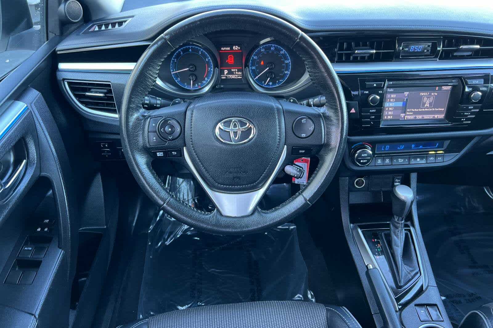 Thumbnail: 2015 Toyota Corolla - 14