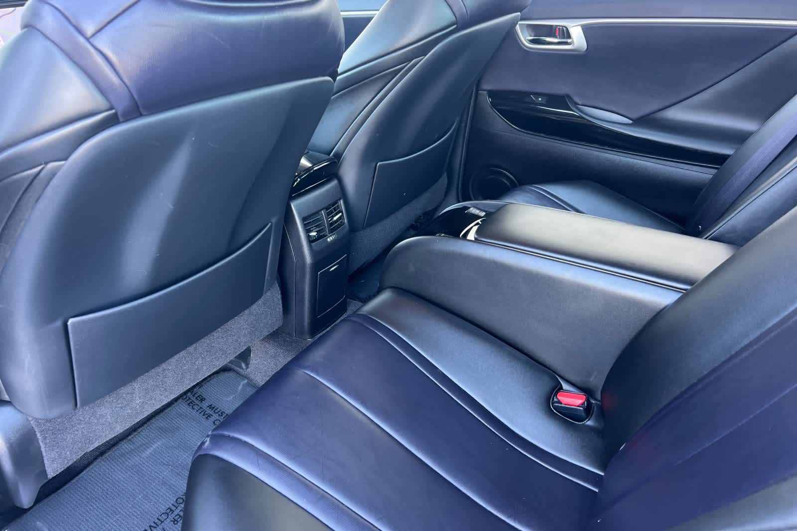 Thumbnail: 2018 Toyota Mirai - 4
