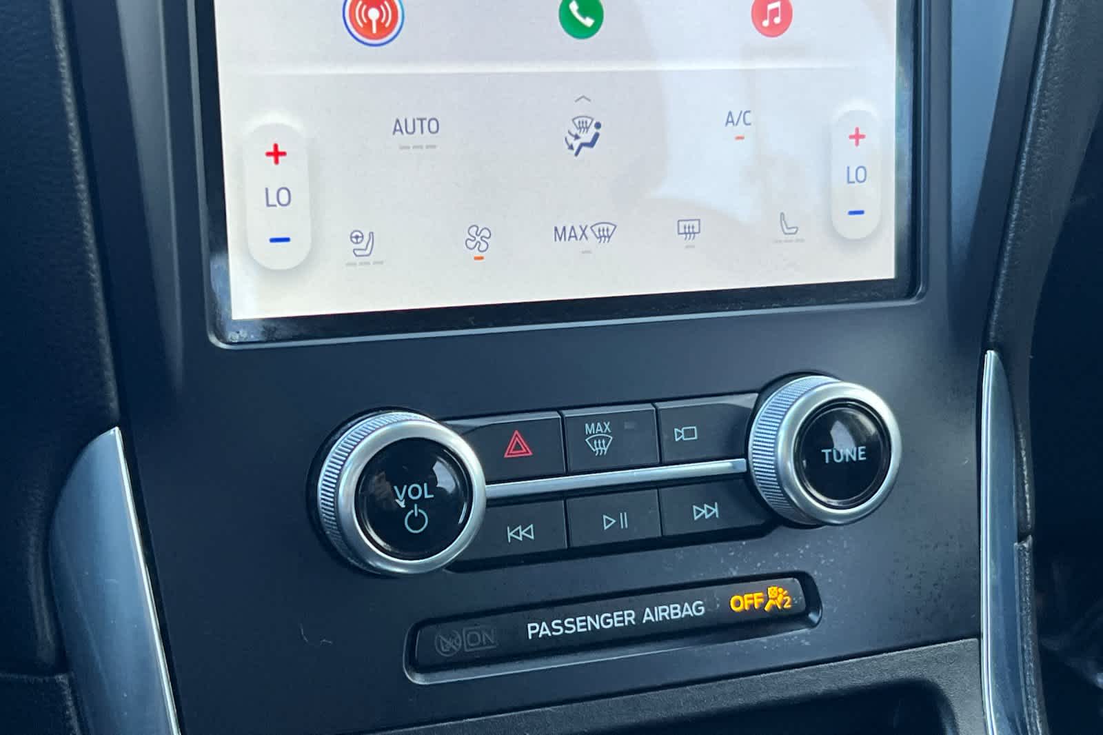 Thumbnail: 2022 Ford Edge - 23