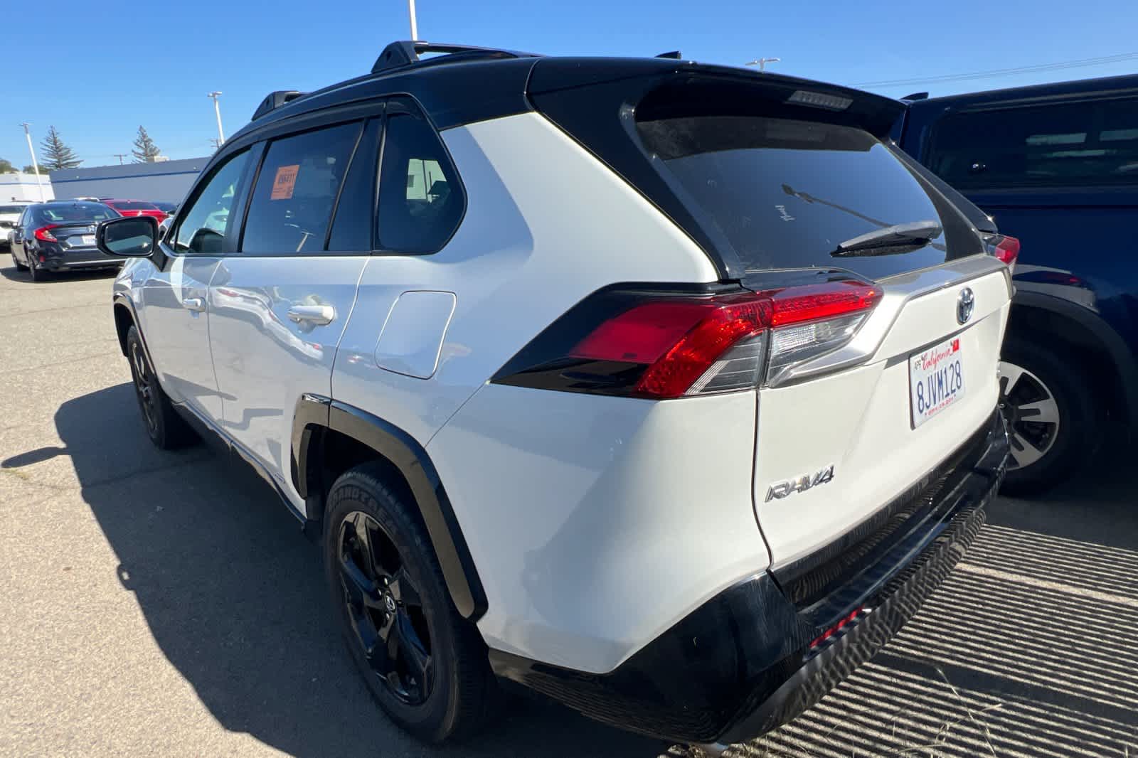 Thumbnail: 2019 Toyota RAV4 - 6