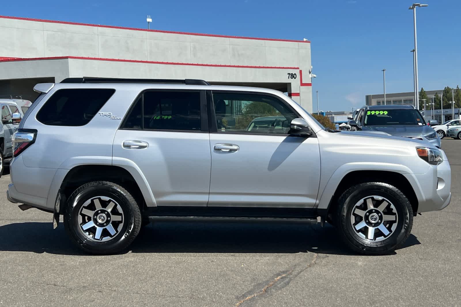 Thumbnail: 2024 Toyota 4Runner - 6